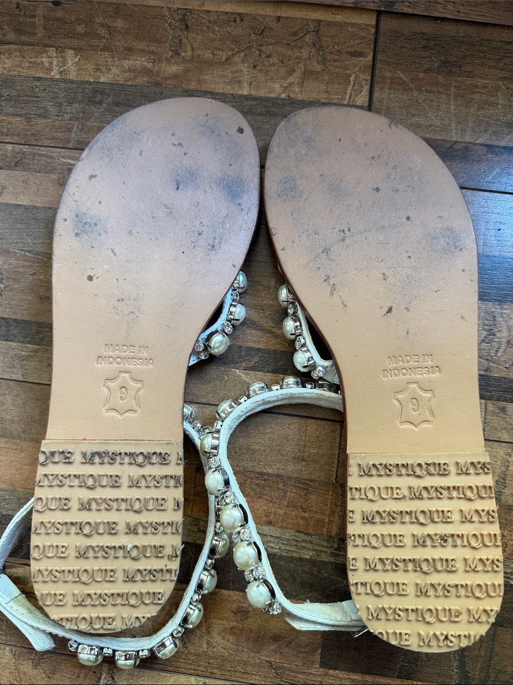 Mystique x Stephanie Gottlieb White Pearl Leather Sandals - Picture 4 of 7